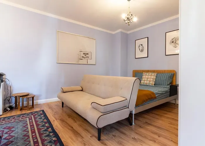 Studio City Center - Victoriei Square Bucureşti